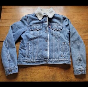 Levi Strauss Type III Women’s Light Blue Denim Sherpa Trucker Jacket Medium